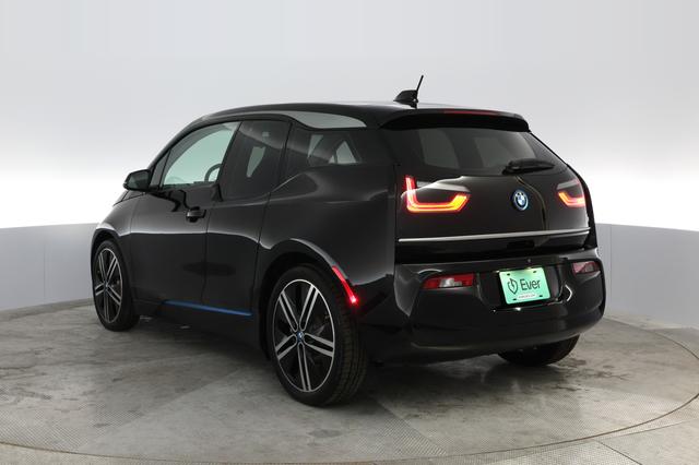2021 BMW i3 — photo 7 of 11