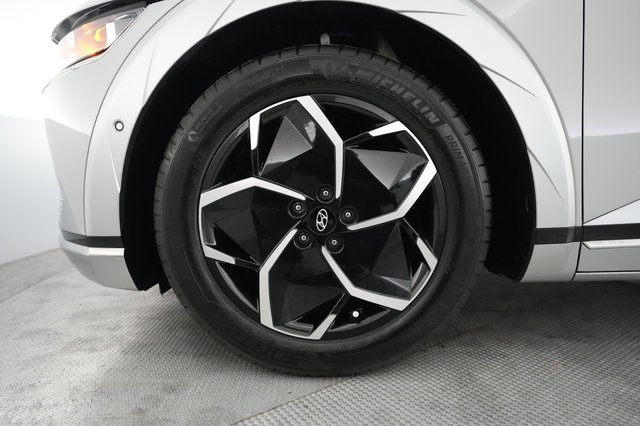 2024 Hyundai IONIQ 5 — photo 15 of 21