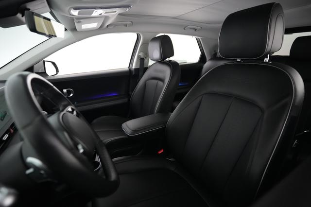 2024 Hyundai IONIQ 5 — photo 3 of 21