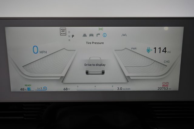 2024 Hyundai IONIQ 5 — photo 5 of 21