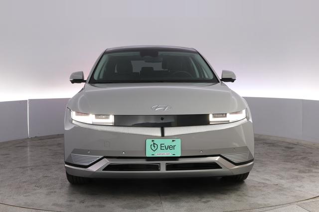 2024 Hyundai IONIQ 5 — photo 9 of 21