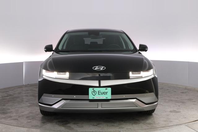 2024 Hyundai IONIQ 5 — photo 9 of 21