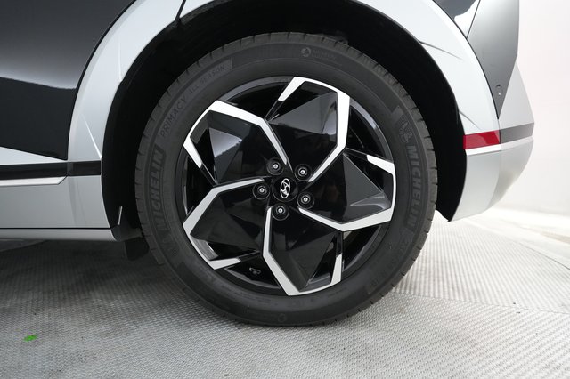 2024 Hyundai IONIQ 5 — photo 7 of 21