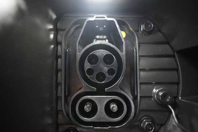 2024 Hyundai IONIQ 6 — photo 8 of 25