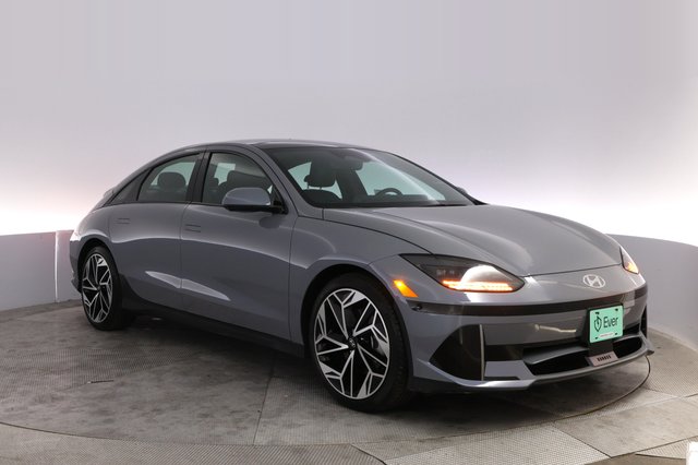 2024 Hyundai IONIQ 6 — photo 10 of 25