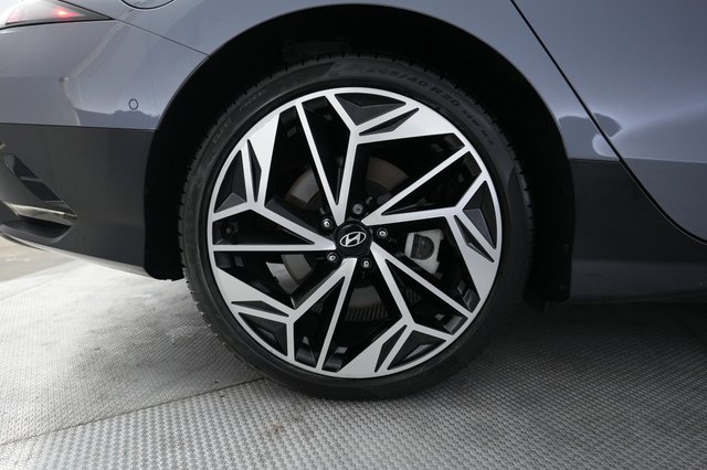 2024 Hyundai IONIQ 6 — photo 17 of 25