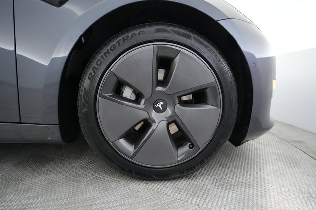 2021 Tesla Model 3 — photo 16 of 22