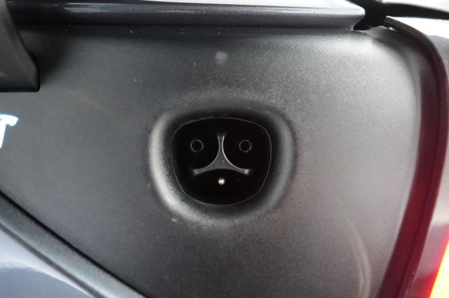 2021 Tesla Model 3 — photo 8 of 22
