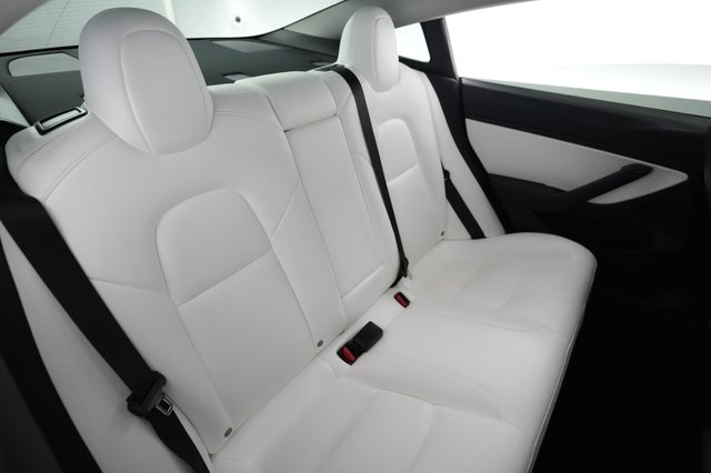 2021 Tesla Model 3 — photo 4 of 22
