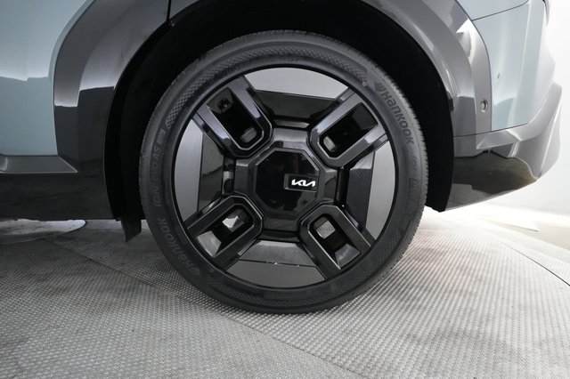 2024 Kia EV9 — photo 7 of 23