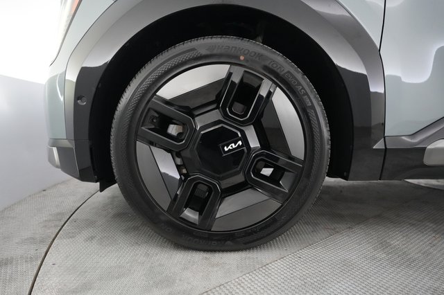 2024 Kia EV9 — photo 15 of 23