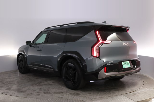 2024 Kia EV9 — photo 13 of 23
