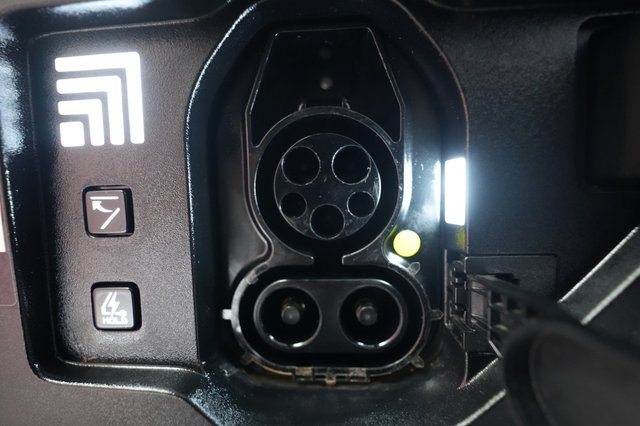 2024 Kia EV9 — photo 8 of 23
