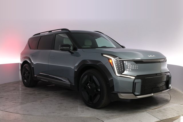 2024 Kia EV9 — photo 10 of 23