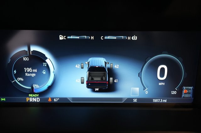 2024 Ford F-150 Lightning — photo 5 of 15
