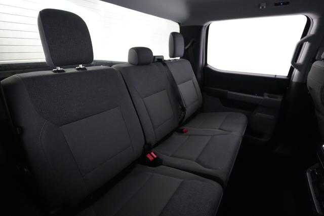 2024 Ford F-150 Lightning — photo 4 of 15