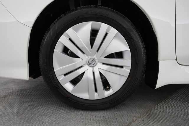2025 Nissan LEAF — photo 14 of 19