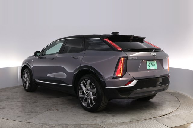 2025 Cadillac Optiq — photo 13 of 21