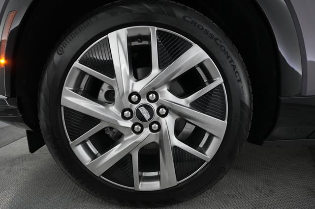 2025 Cadillac Optiq — photo 7 of 21