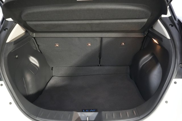2024 Nissan LEAF — photo 6 of 20