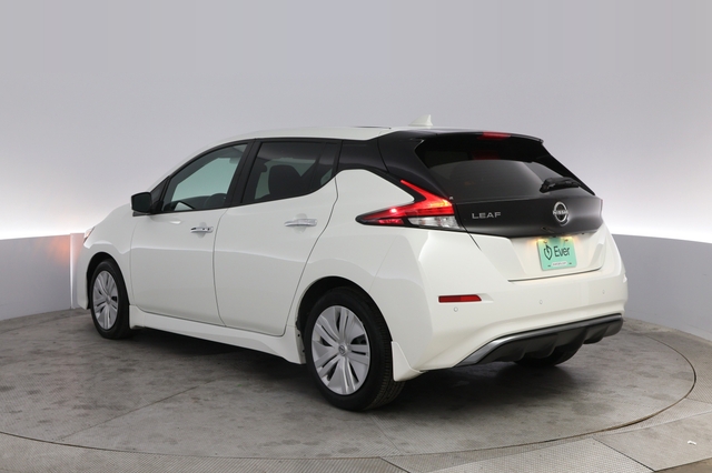 2024 Nissan LEAF