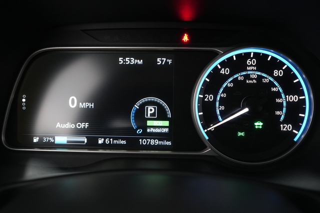2024 Nissan LEAF