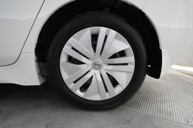 2024 Nissan LEAF — photo 7 of 20