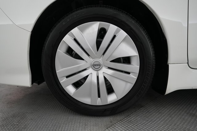 2024 Nissan LEAF — photo 15 of 20