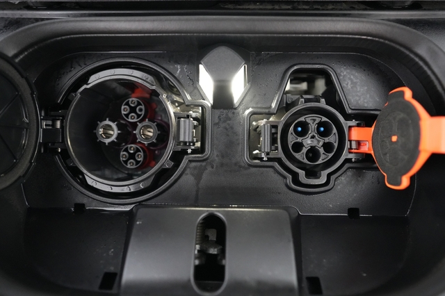2024 Nissan LEAF