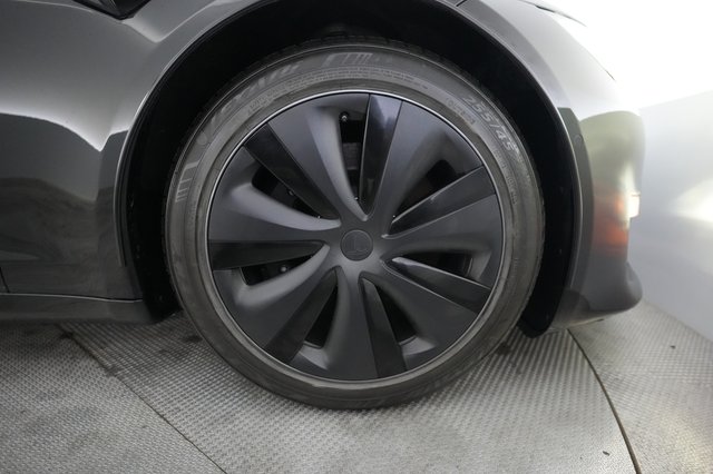 2023 Tesla Model S — photo 16 of 21