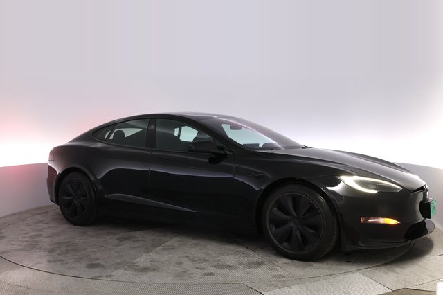 2023 Tesla Model S — photo 11 of 21