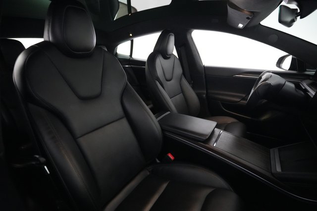 2023 Tesla Model S — photo 18 of 21