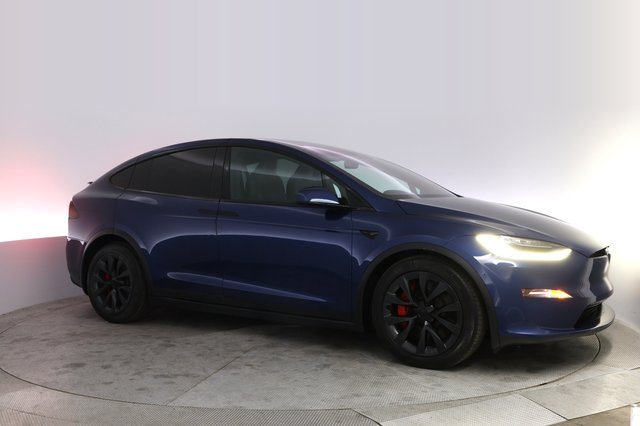 2023 Tesla Model X — photo 11 of 24