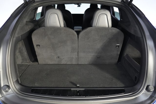 2023 Tesla Model X — photo 6 of 23