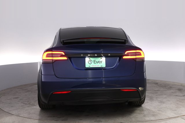 2023 Tesla Model X — photo 12 of 23