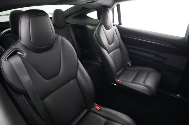 2023 Tesla Model X — photo 4 of 23