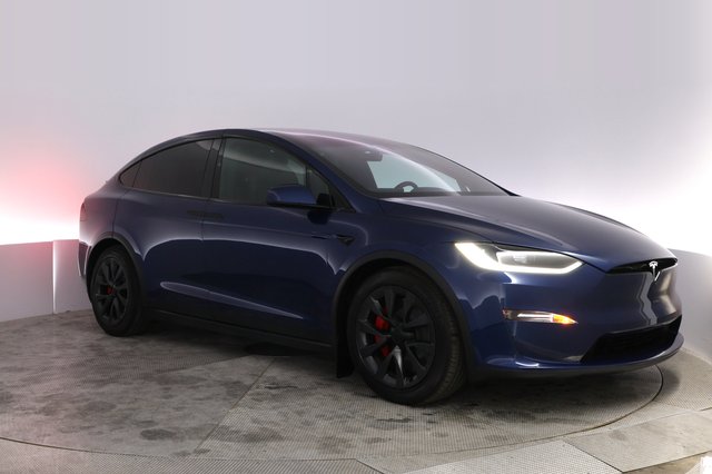 2023 Tesla Model X — photo 10 of 23