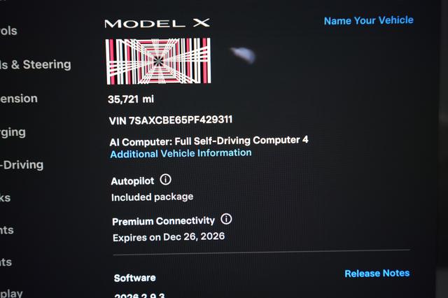2023 Tesla Model X — photo 5 of 23