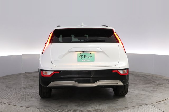 2024 Kia Niro EV — photo 12 of 23