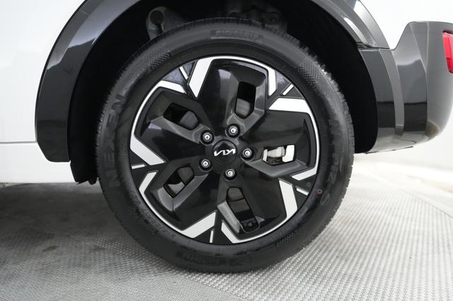 2024 Kia Niro EV — photo 7 of 23