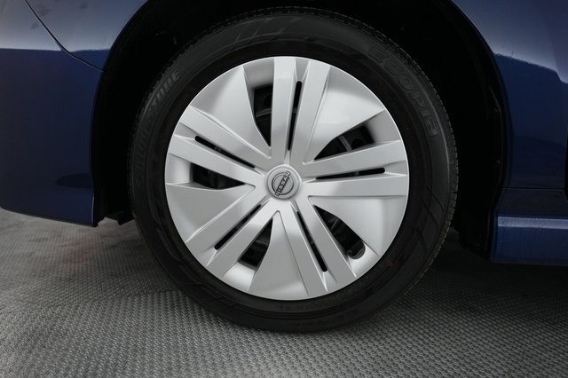 2025 Nissan LEAF — photo 15 of 22