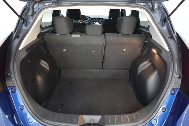 2025 Nissan LEAF — photo 6 of 22