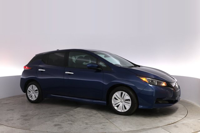 2025 Nissan LEAF — photo 11 of 22