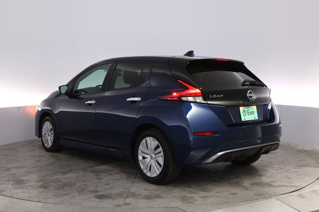 2025 Nissan LEAF — photo 13 of 22