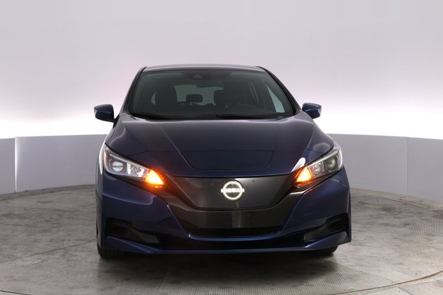 2025 Nissan LEAF — photo 9 of 22