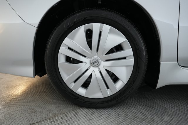 2025 Nissan LEAF — photo 15 of 22