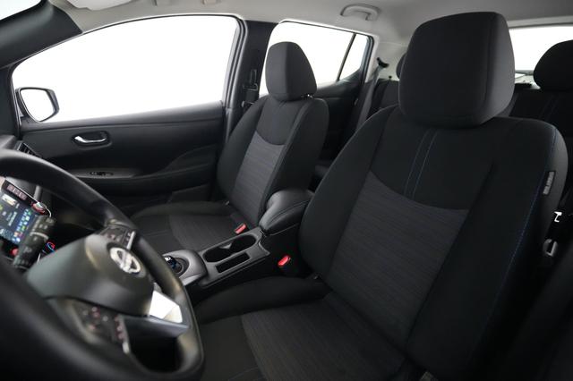 2025 Nissan LEAF — photo 3 of 22
