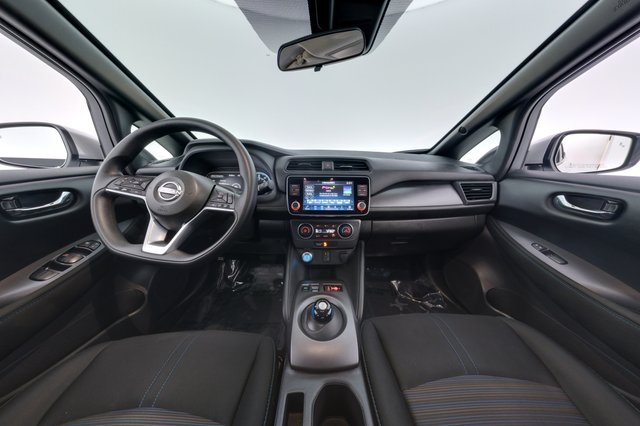 2025 Nissan LEAF — photo 21 of 22
