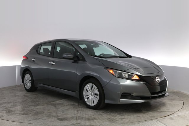 2025 Nissan LEAF — photo 10 of 20