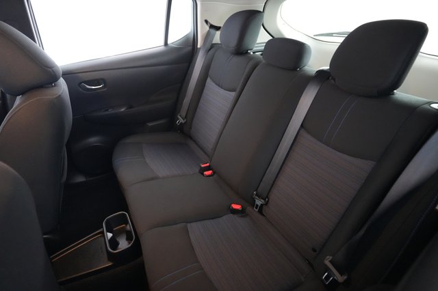 2025 Nissan LEAF — photo 19 of 20
